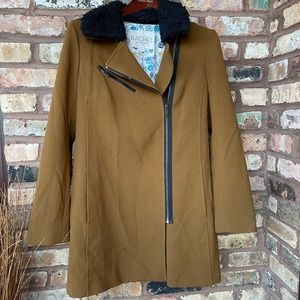 Rachel Roy coat Sz medium